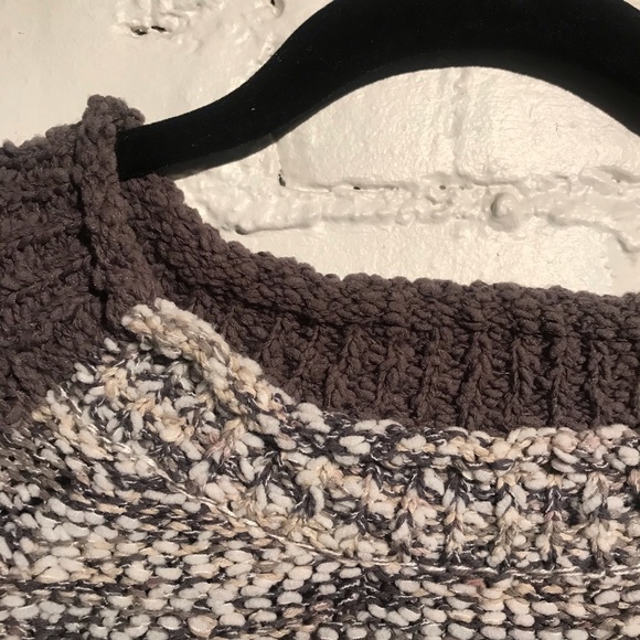 *SOLD* Anthropologie Sweater, Size Small - Picture 3 of 7
